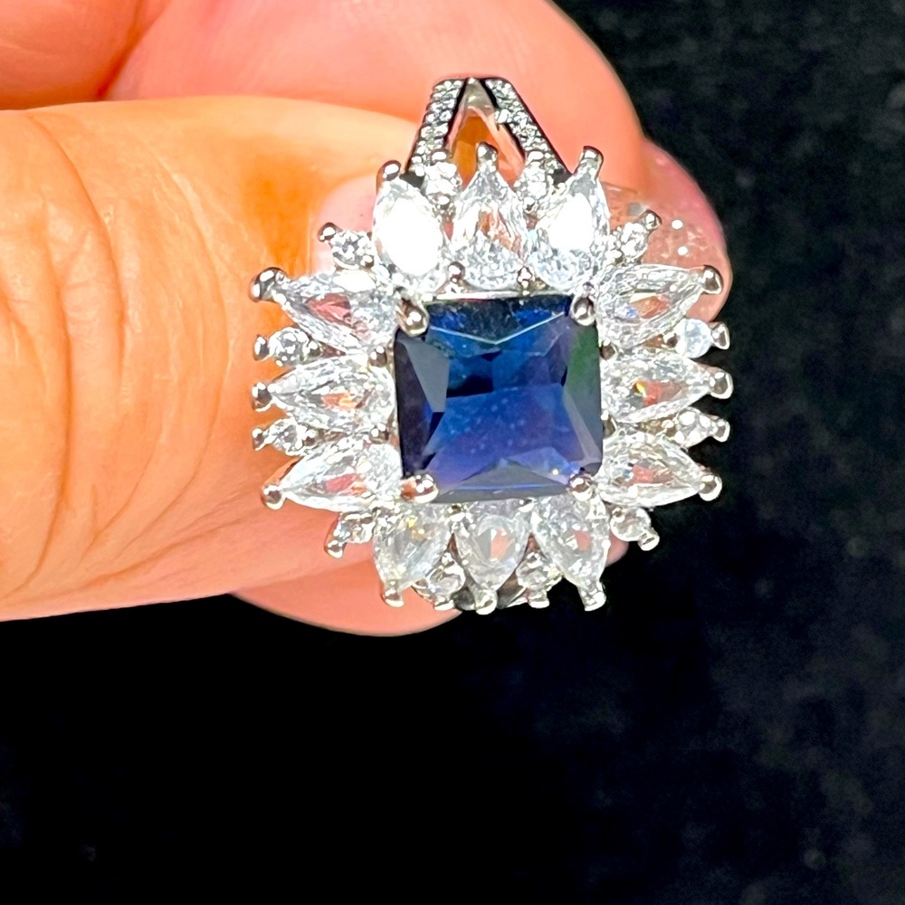 💋large bold sapphire dinner/cocktail ring